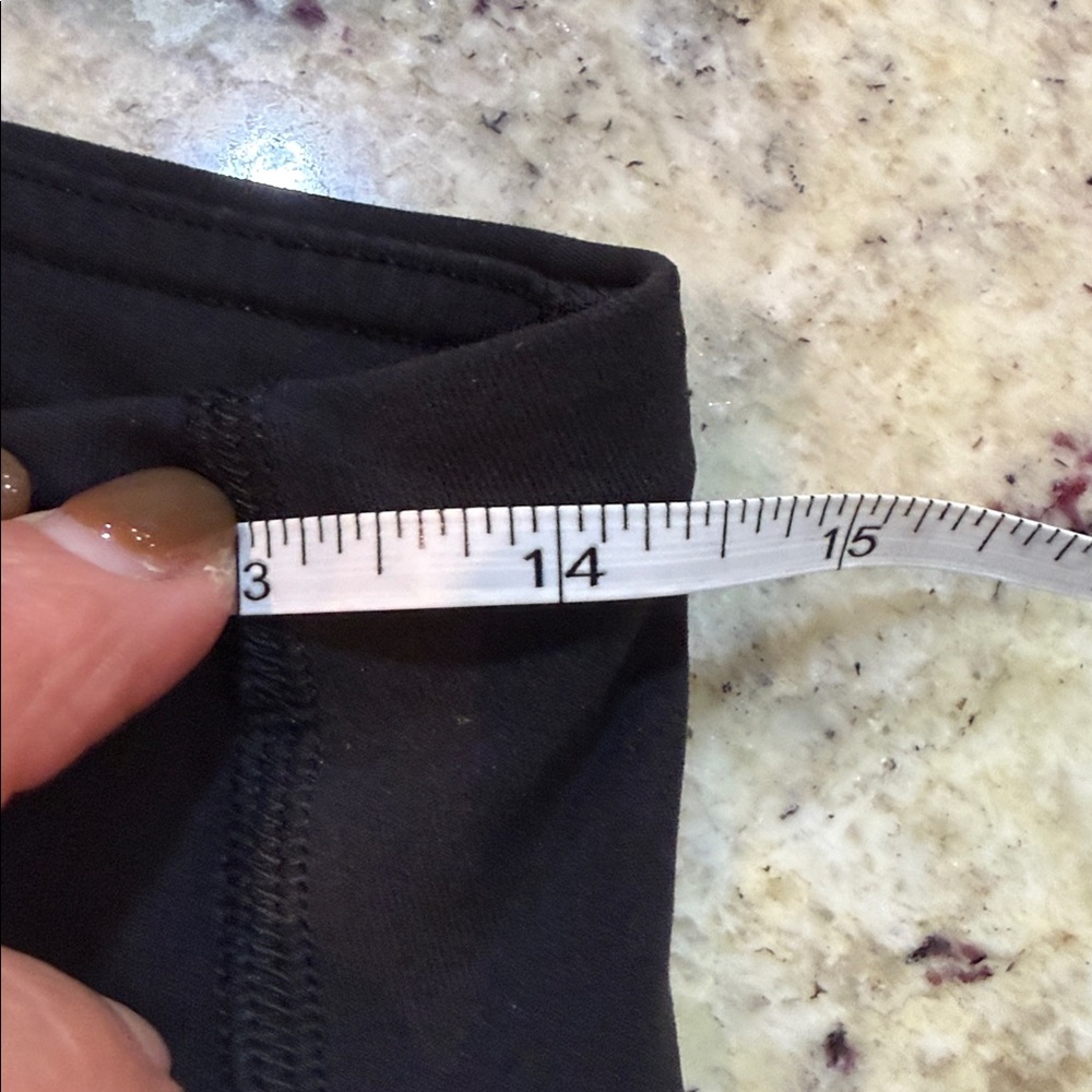Lululemon Pace Rival Crop 22" Black Luxtreme Leggings Size 4 - Picture 7 of 9
